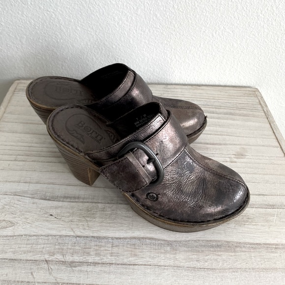 Born Shoes - Born Clog Closed Toe Shoes Slippers Size 7